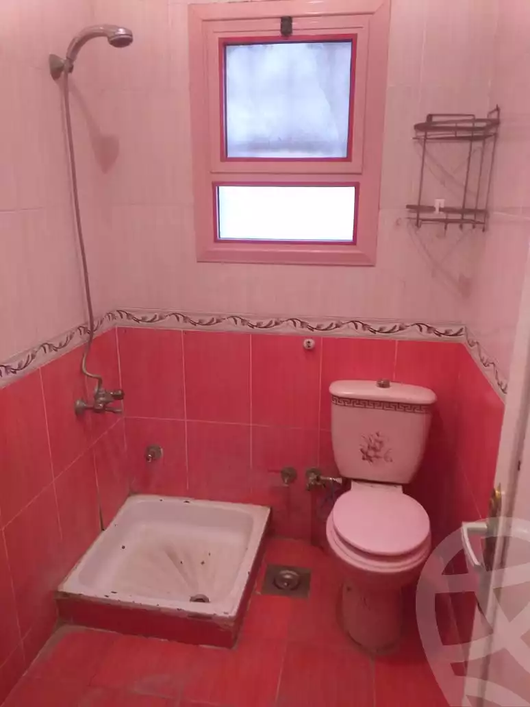 https://aqarmap.com.eg/ar/listing/4265638-for-rent-cairo-6th-of-october-ganob-el-ahyaaa-housing-63m-abu-el-wafa