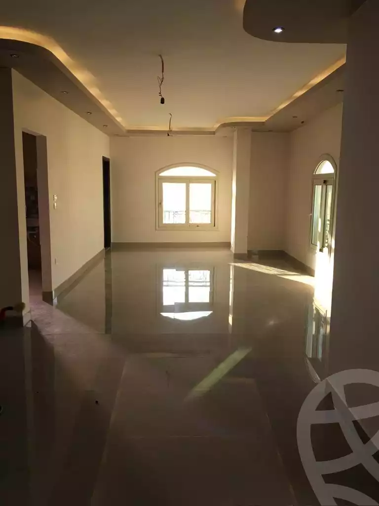 https://aqarmap.com.eg/ar/listing/4998678-for-rent-cairo-new-cairo-first-settlement-neighbourhood-4-el-shaheed-sayed-mekkawy-st