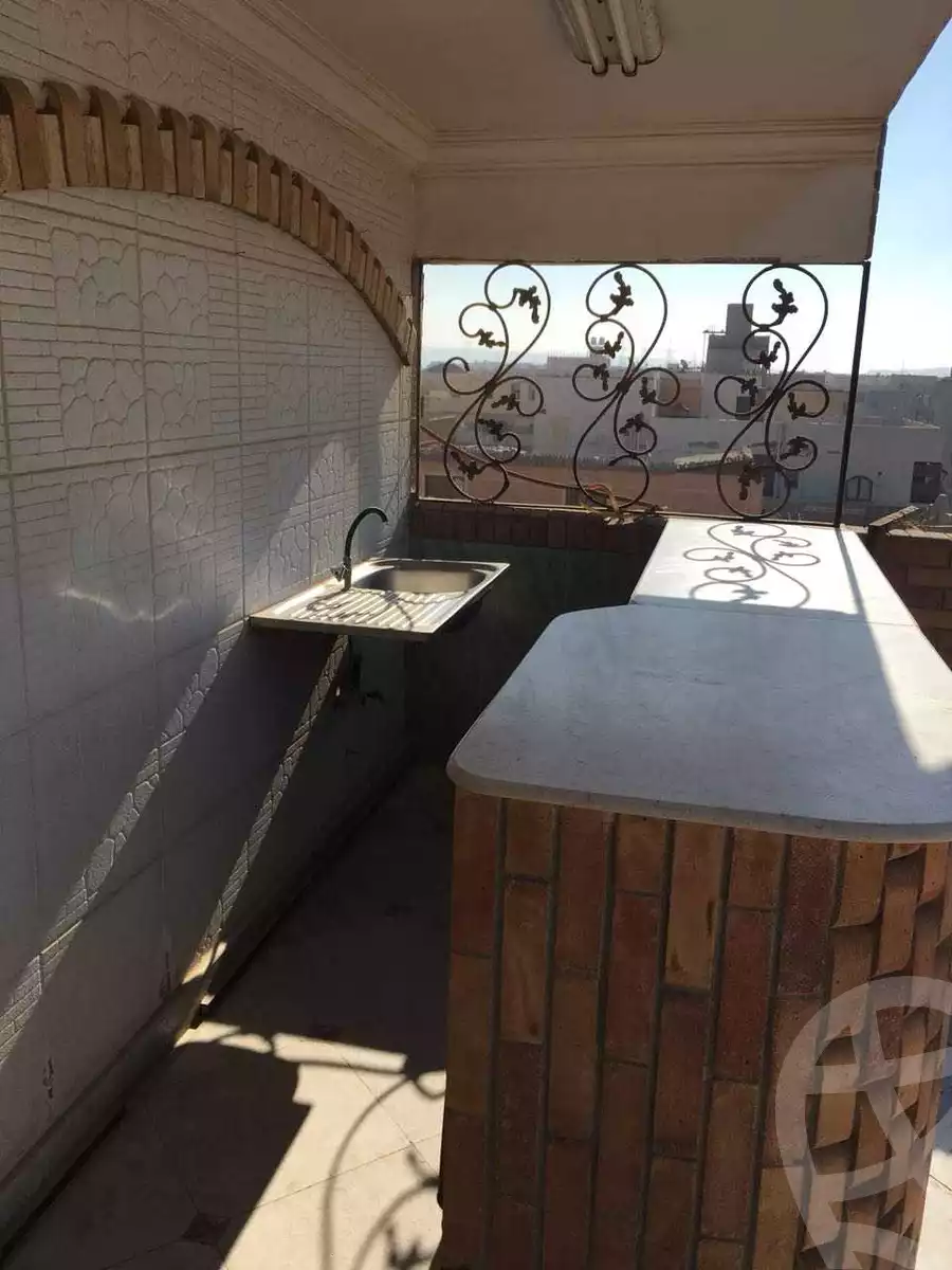 https://aqarmap.com.eg/en/listing/3824337-for-sale-cairo-6th-of-october-el-ahyaa-neighborhood-3rd-hamdi-ramadan-wahba-no-46-st