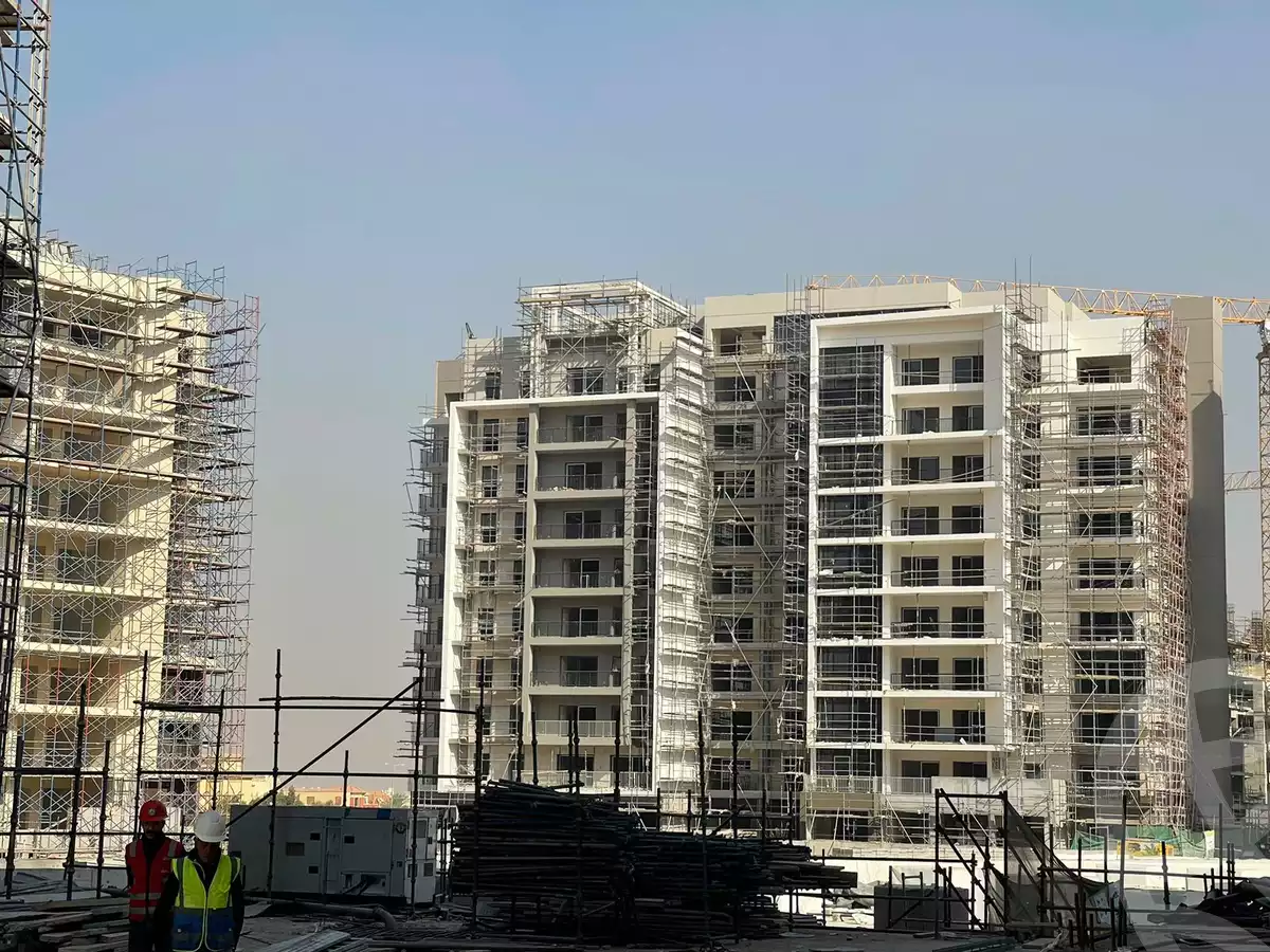 https://aqarmap.com.eg/ar/listing/3825256-for-sale-cairo-el-sheikh-zayed-city-compounds-brj-zyd-wr-llttwyr