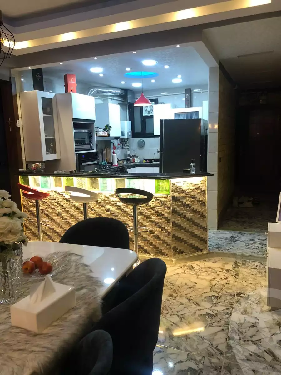 https://aqarmap.com.eg/ar/listing/3828215-for-sale-cairo-el-khalifah-shr-lmjzr