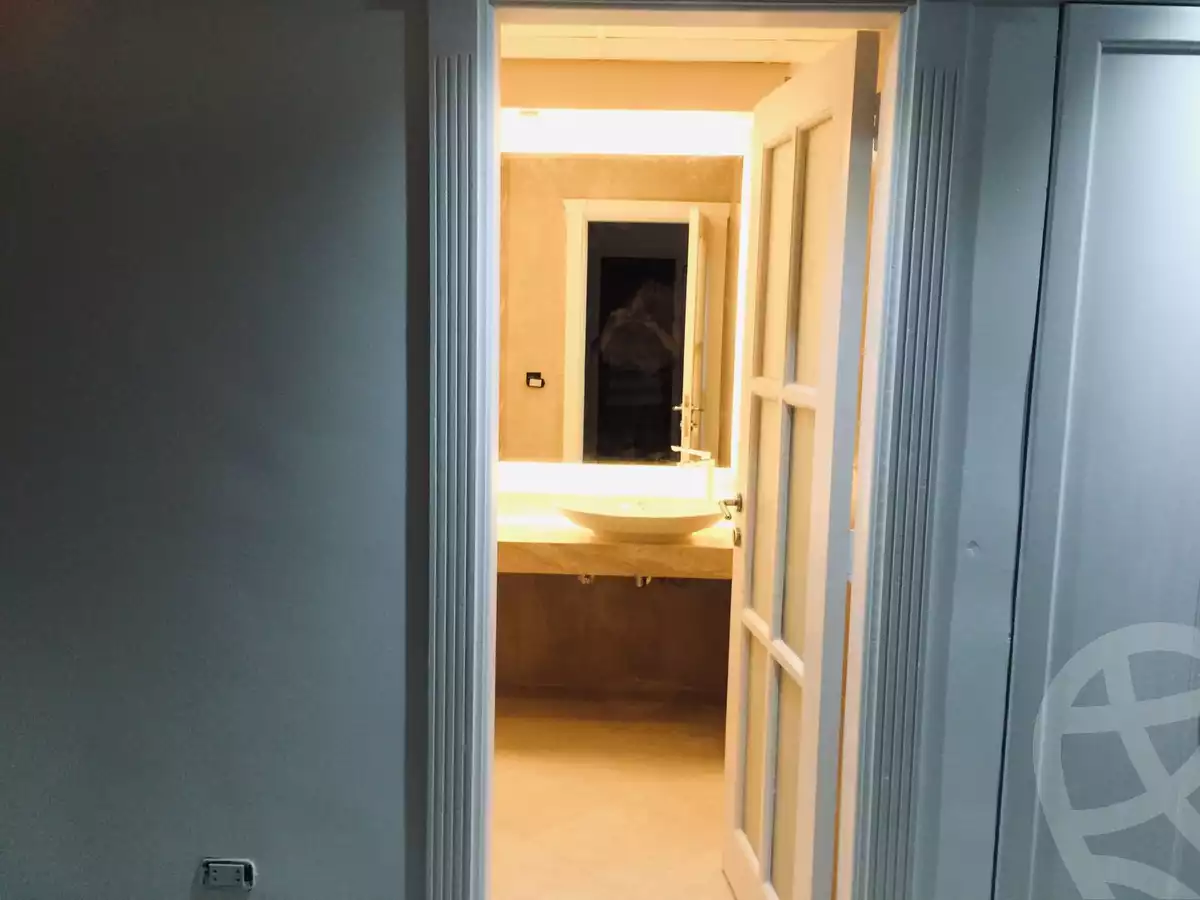 https://aqarmap.com.eg/ar/listing/3843758-for-sale-cairo-el-sheikh-zayed-city-compounds-greens