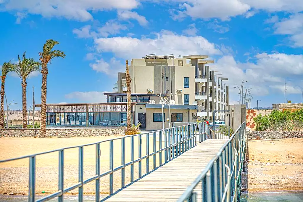 https://aqarmap.com.eg/ar/listing/2806469-projects-matarma-beach