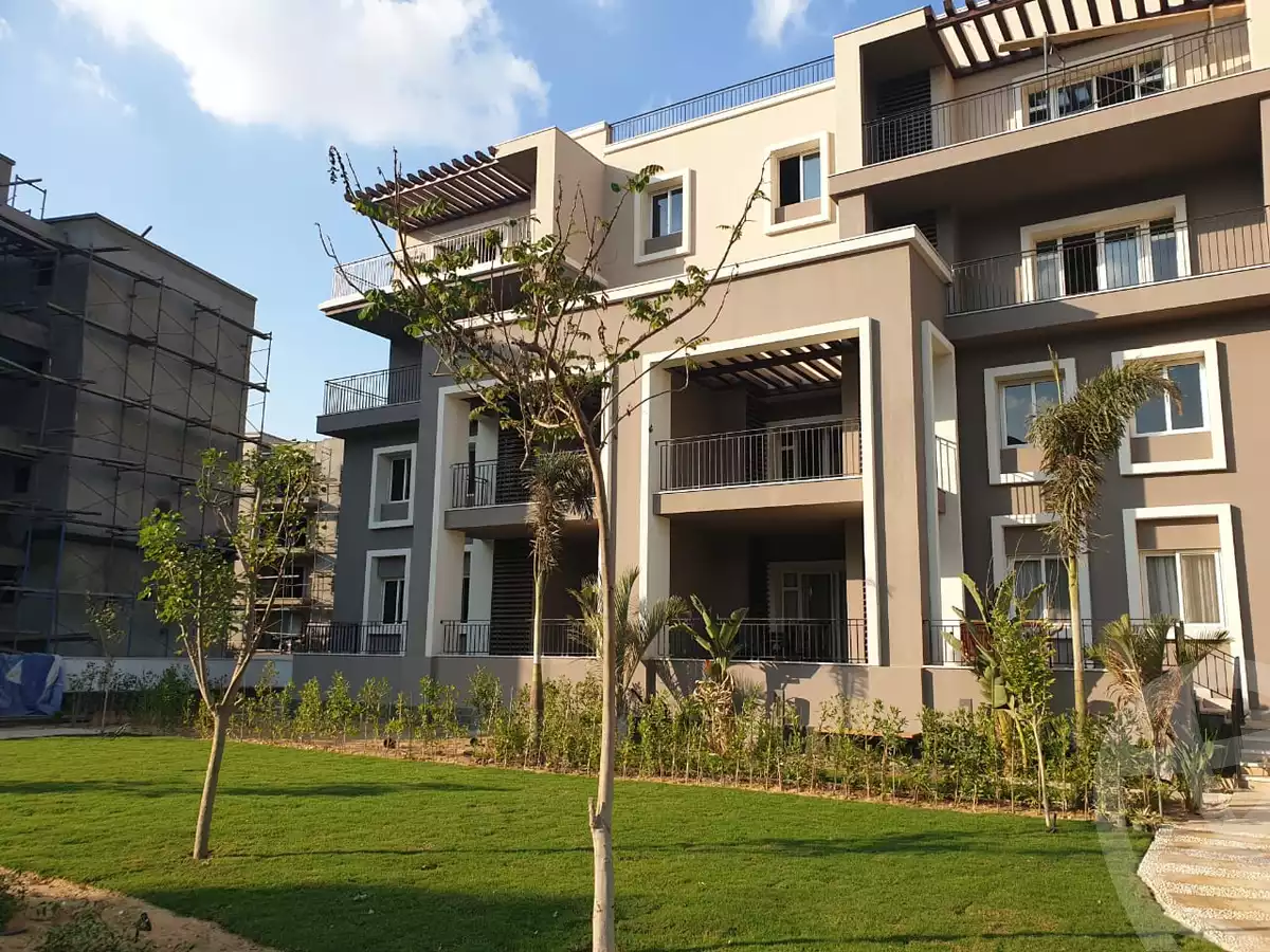 https://aqarmap.com.eg/en/listing/4170213-for-sale-cairo-6th-of-october-compound-october-plaza