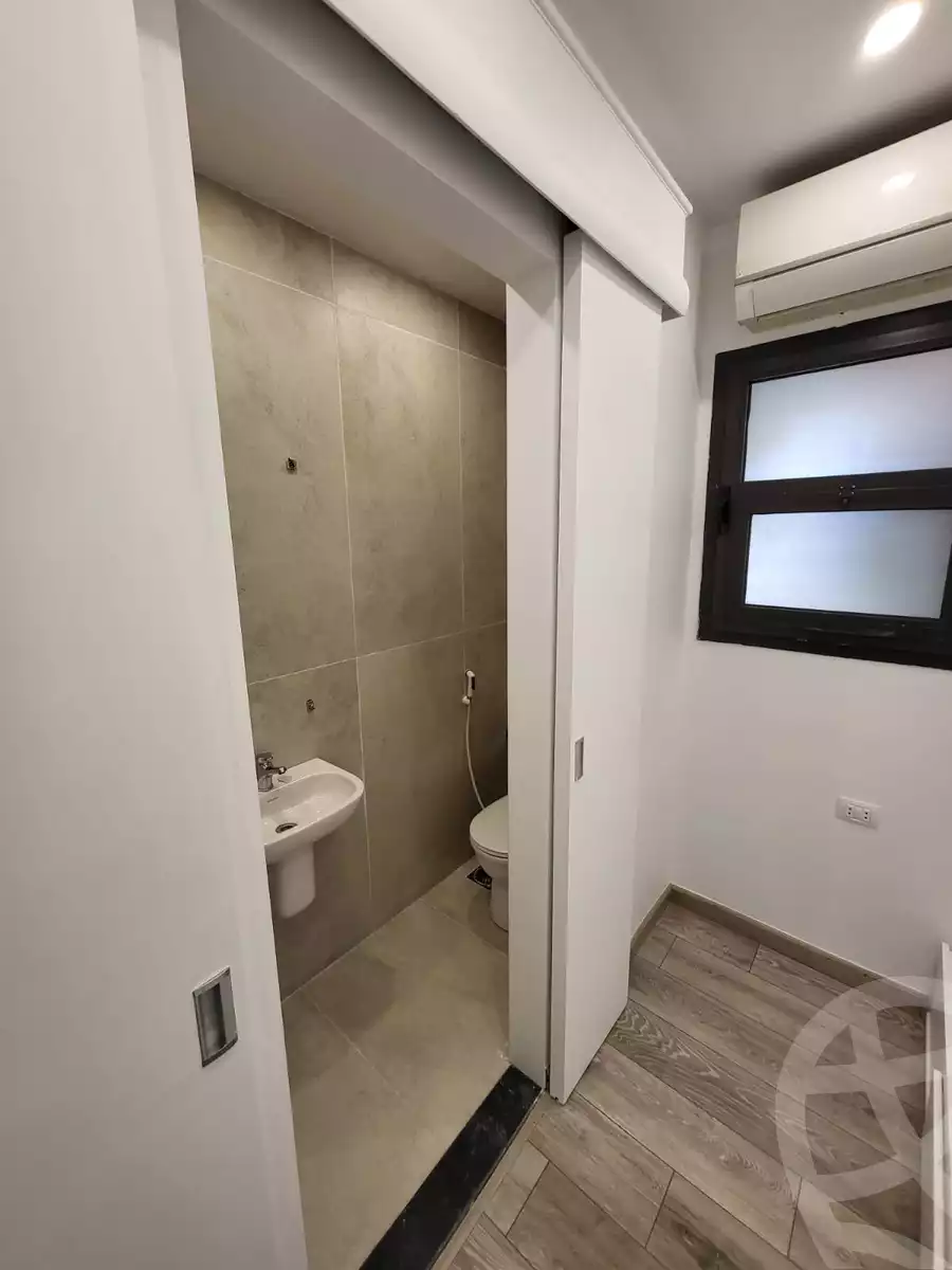 https://aqarmap.com.eg/ar/listing/3854342-for-rent-cairo-el-sheikh-zayed-city-compounds-kmbwnd-wyst-twn-swdyk