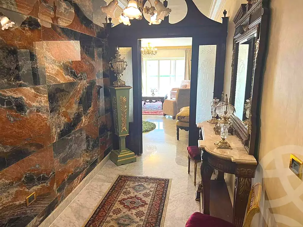 https://aqarmap.com.eg/ar/listing/3857858-for-sale-cairo-manial-kwrnysh-lmnyl