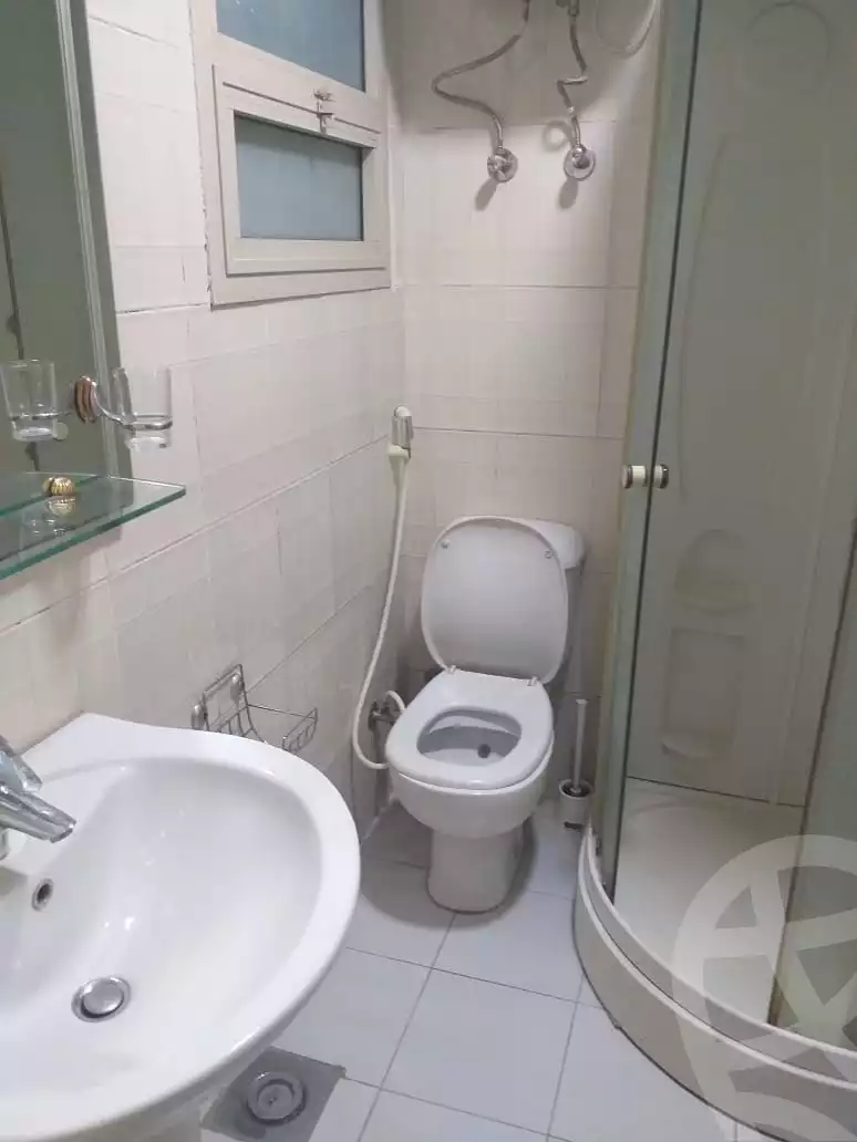 https://aqarmap.com.eg/ar/listing/3863018-for-rent-cairo-new-cairo-lrhb-city-phase-3-youssef-wahbi-st