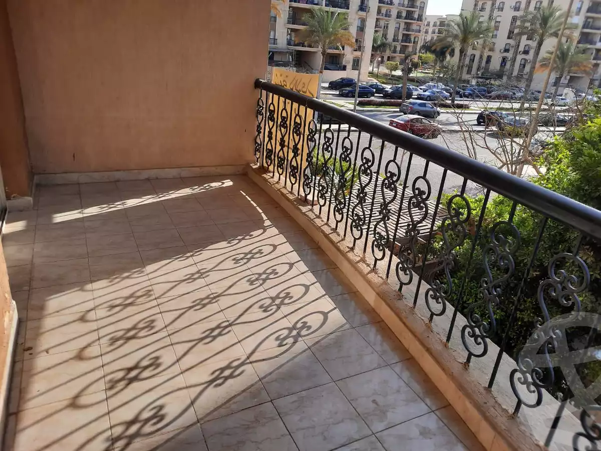 https://aqarmap.com.eg/ar/listing/3868871-for-sale-cairo-new-cairo-lrhb-city-phase-8