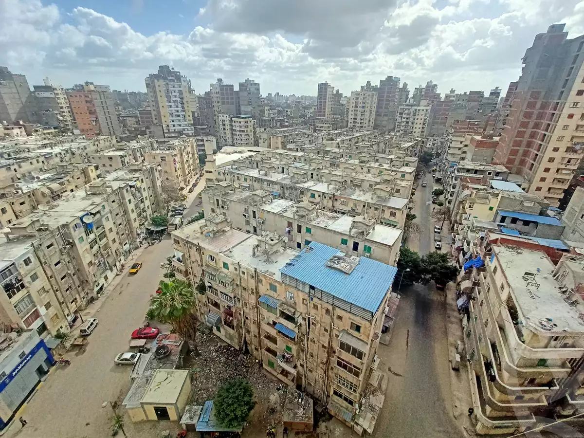 https://aqarmap.com.eg/ar/listing/3869649-for-sale-alexandria-ganaklis-shr-mrtdy-bsh