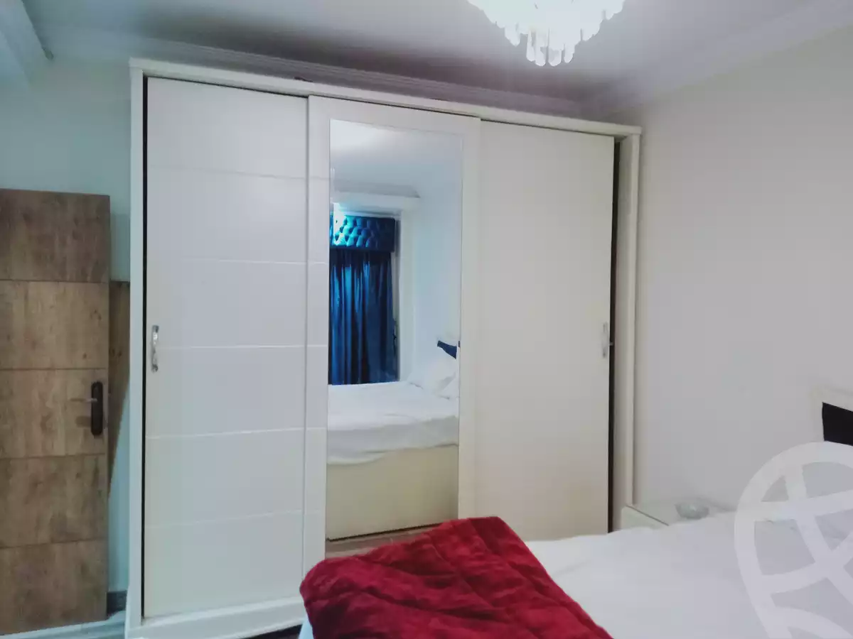 https://aqarmap.com.eg/ar/listing/3872528-for-rent-cairo-el-agouza-kwrnysh-lnyl