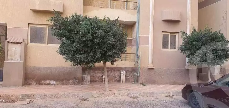 https://aqarmap.com.eg/ar/listing/3874620-for-sale-cairo-6th-of-october-compound-el-medina