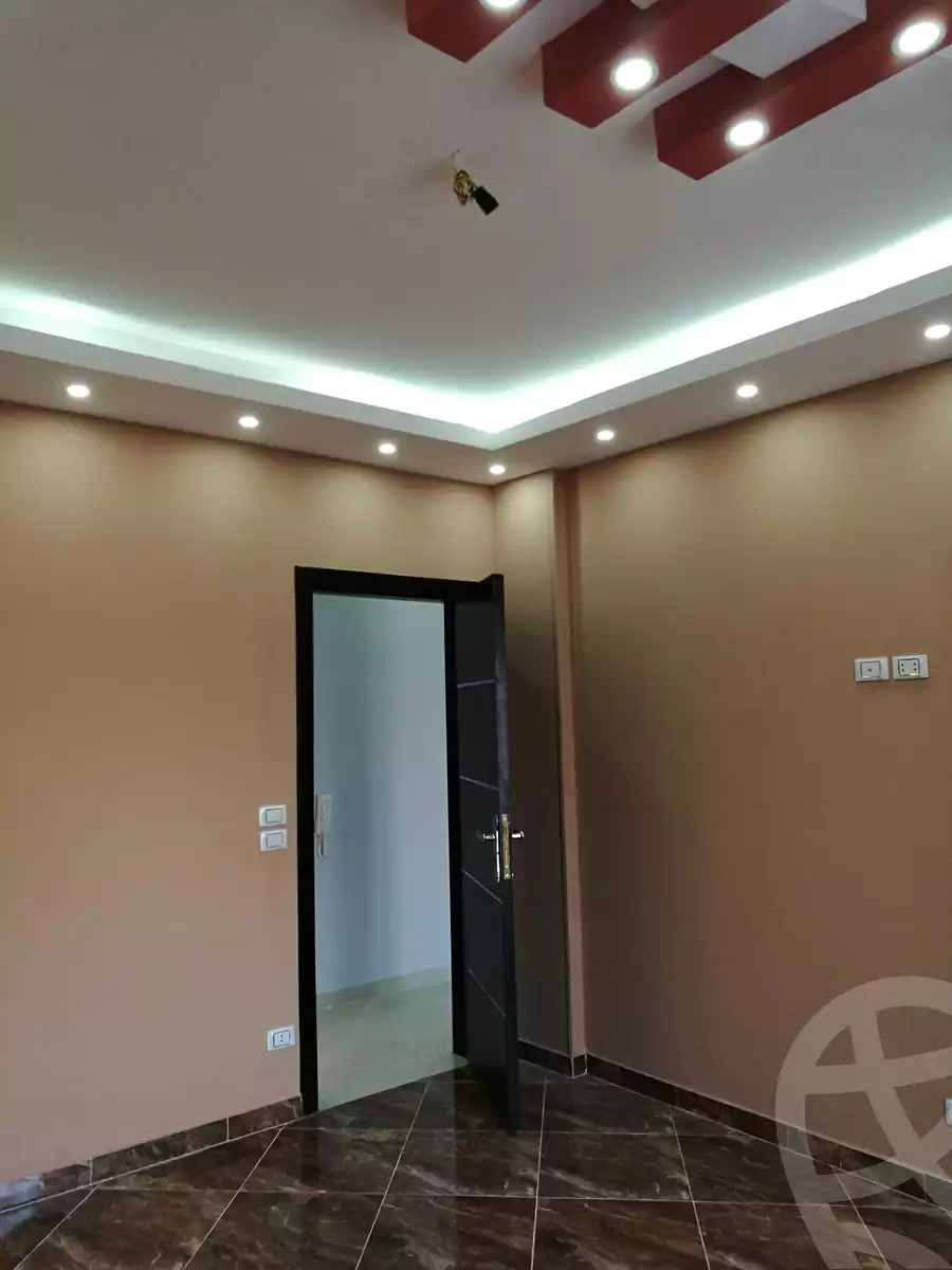 https://aqarmap.com.eg/ar/listing/3876397-for-sale-cairo-6th-of-october-el-ahyaa-neighborhood-4th-school-st