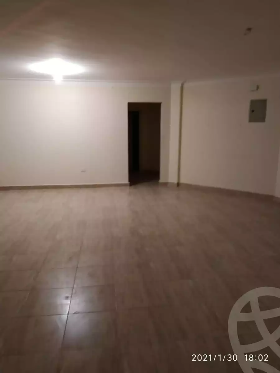 https://aqarmap.com.eg/ar/listing/3884108-for-rent-cairo-new-cairo-compounds-ritaj