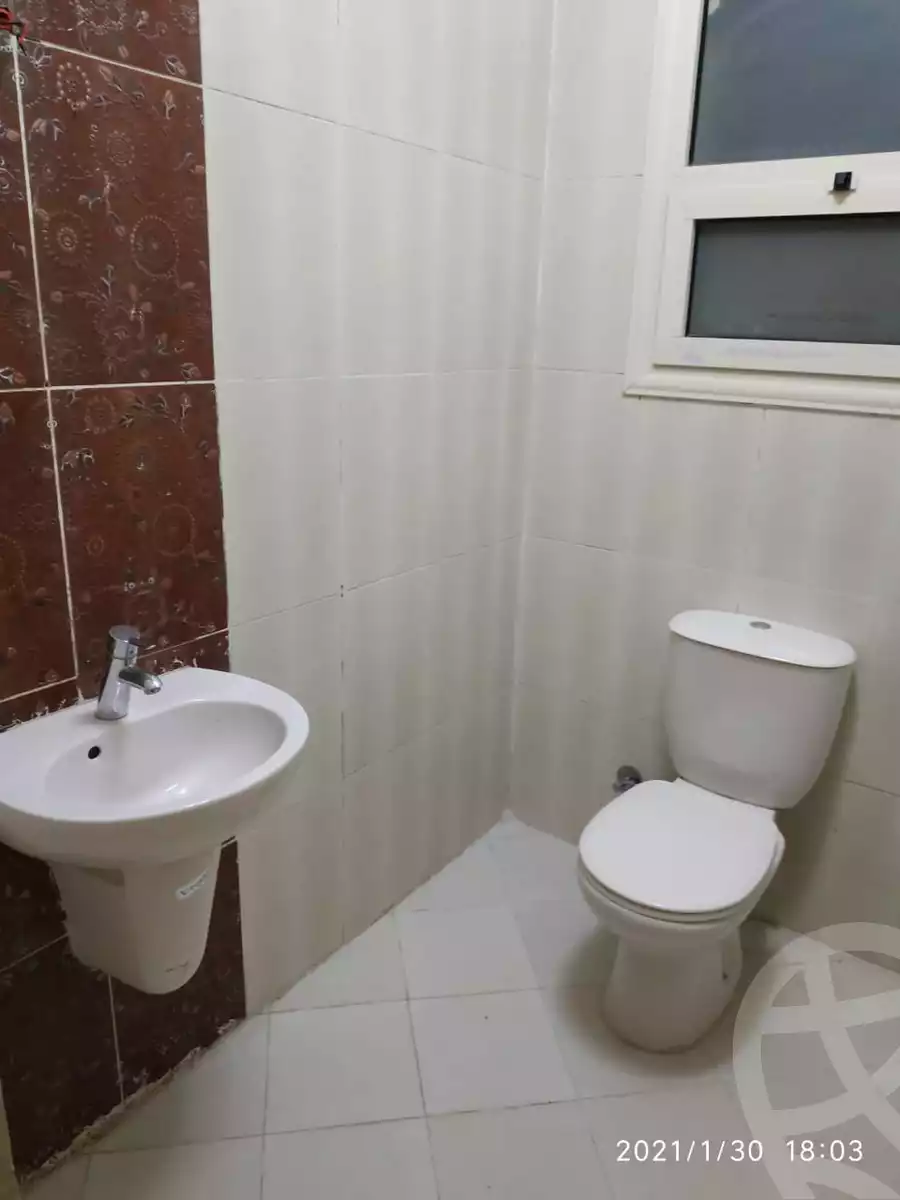 https://aqarmap.com.eg/ar/listing/3884108-for-rent-cairo-new-cairo-compounds-ritaj