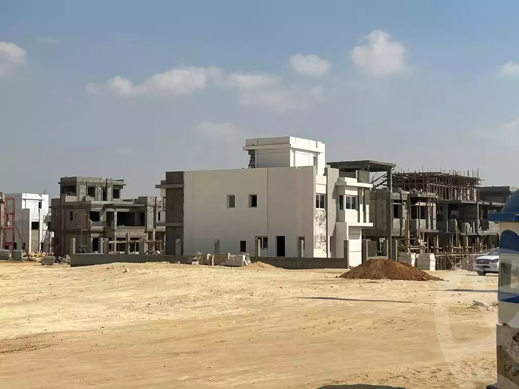 https://aqarmap.com.eg/ar/listing/3886494-for-sale-cairo-6th-of-october-compounds-cairo-6th-of-october-compound-tawny
