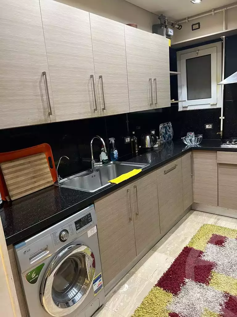 https://aqarmap.com.eg/ar/listing/3886193-for-sale-cairo-new-cairo-lrhb-city-phase-8