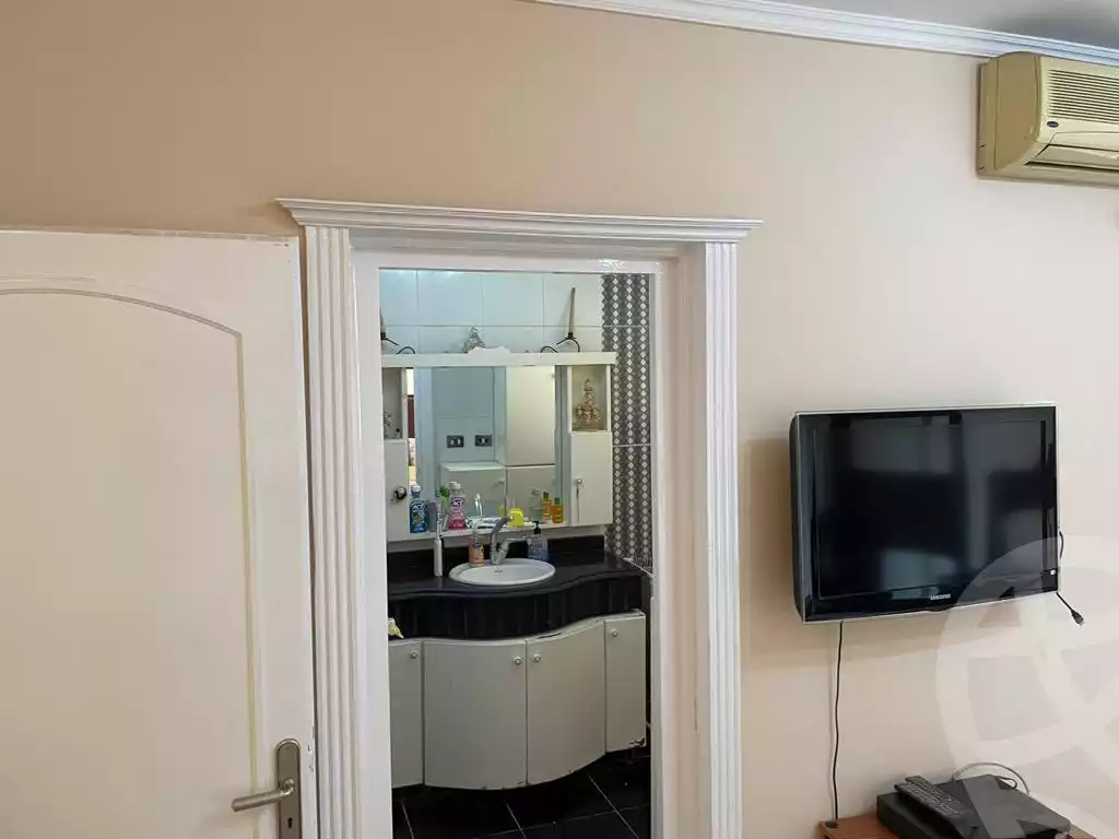 https://aqarmap.com.eg/ar/listing/3888839-for-sale-cairo-new-cairo-lrhb-city-phase-4-mostafa-kamel-st