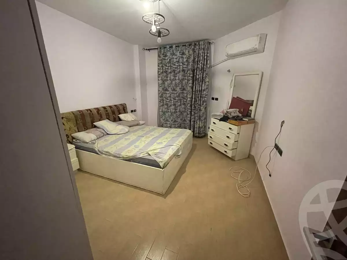 https://aqarmap.com.eg/ar/listing/3888793-for-sale-cairo-6th-of-october-ganob-el-ahyaaa-el-bustan-neighborhood