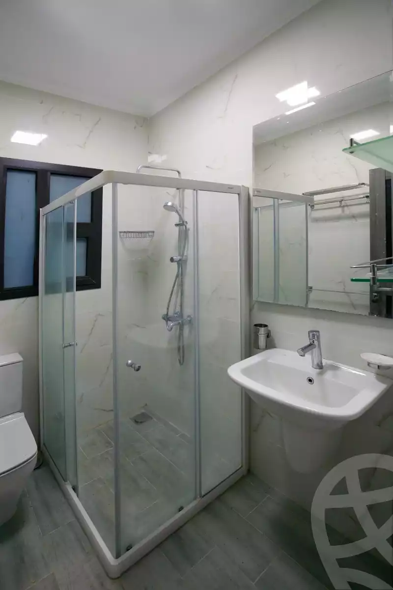 https://aqarmap.com.eg/ar/listing/3890123-for-rent-cairo-el-sheikh-zayed-city-compounds-kmbwnd-wyst-twn-swdyk