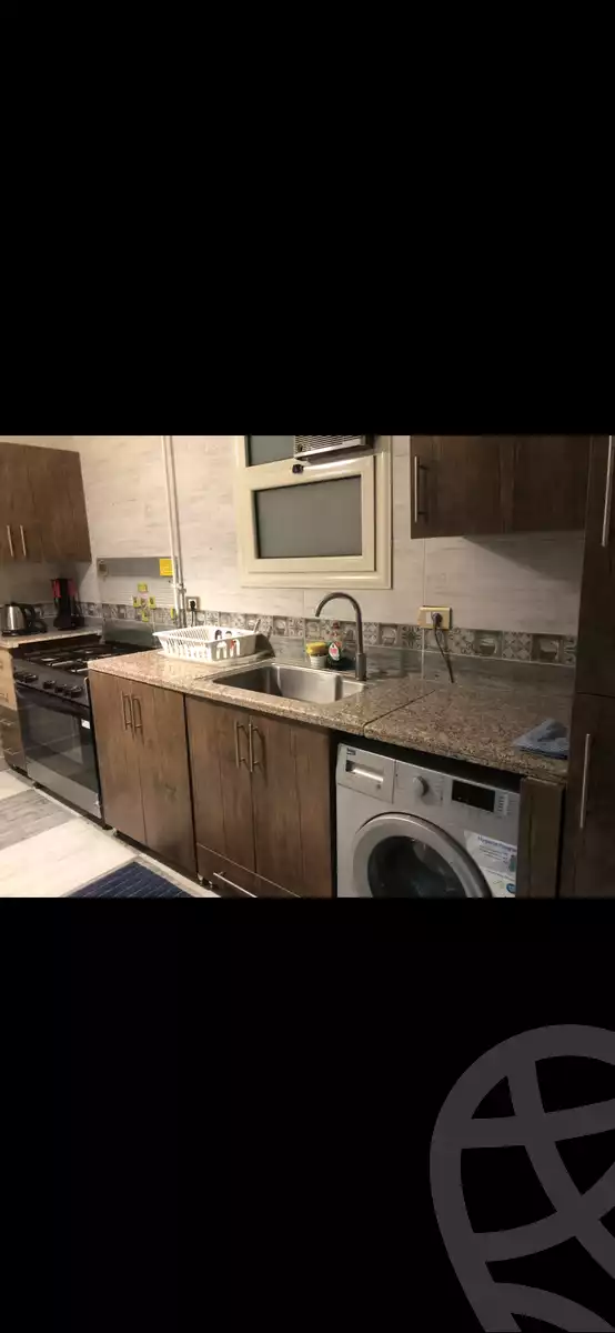 https://aqarmap.com.eg/en/listing/4350382-for-rent-cairo-new-cairo-first-settlement-mhwr-mstfy-kml