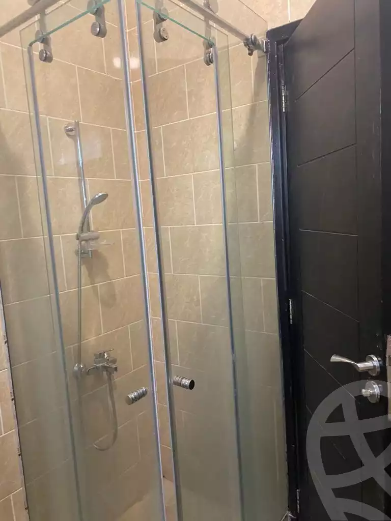 https://aqarmap.com.eg/ar/listing/3899702-for-rent-cairo-el-sheikh-zayed-city-compounds-dh-drys