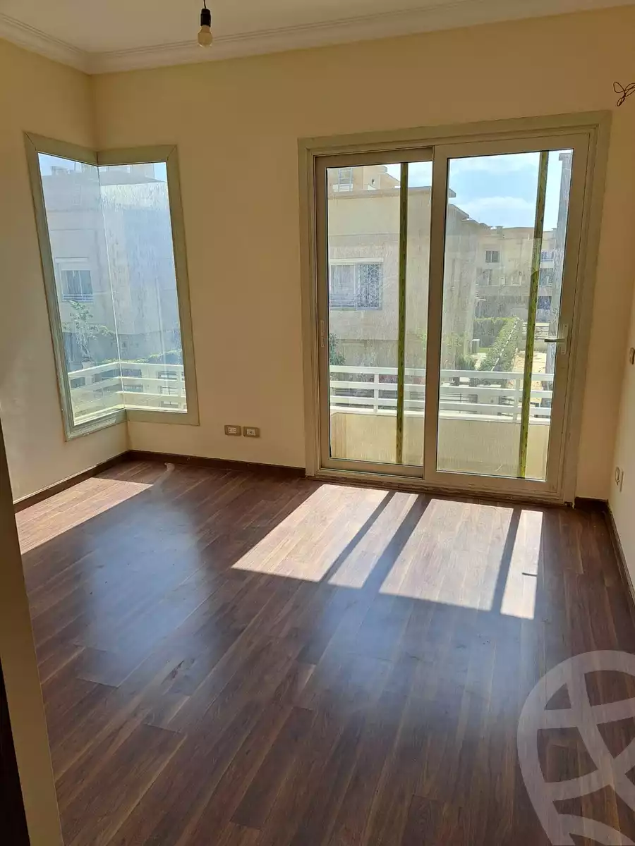 https://aqarmap.com.eg/ar/listing/3900534-for-rent-cairo-el-sheikh-zayed-city-compounds-jedar