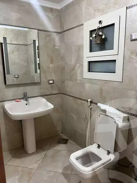 https://aqarmap.com.eg/ar/listing/3909022-for-rent-cairo-el-mohandesen-shareaa-ahmed-orabi