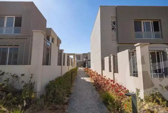 https://aqarmap.com.eg/ar/listing/3909457-for-sale-cairo-el-sheikh-zayed-city-compounds-in-sheikh-zayed-etapa