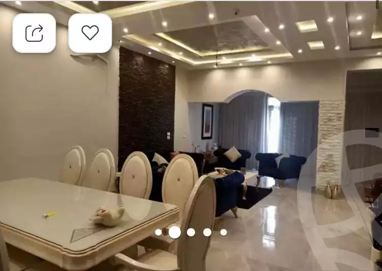 https://aqarmap.com.eg/ar/listing/3909637-for-sale-cairo-el-sheikh-zayed-city-compounds-in-sheikh-zayed-royal-meadows