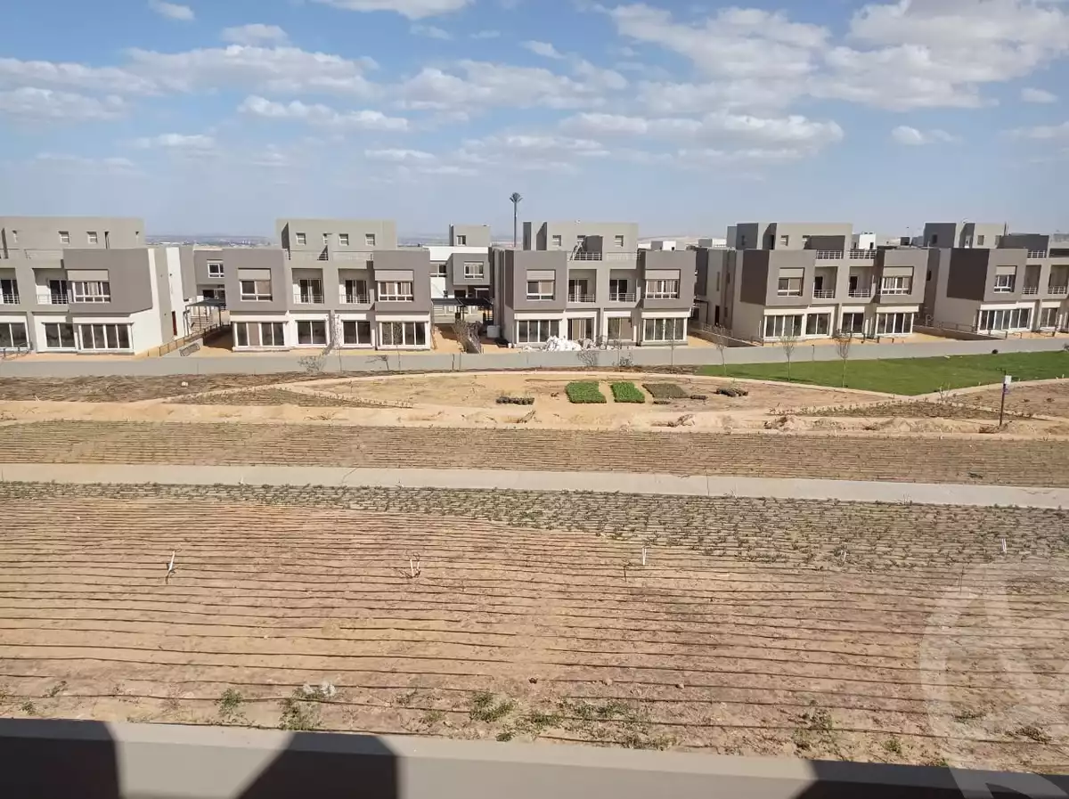 https://aqarmap.com.eg/en/listing/4231081-for-sale-cairo-el-sheikh-zayed-city-compounds-in-sheikh-zayed-etapa