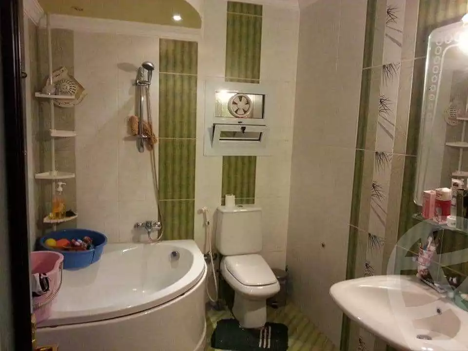 https://aqarmap.com.eg/en/listing/4262342-for-sale-cairo-cairo-hdyq-lhrm-lmntq-w