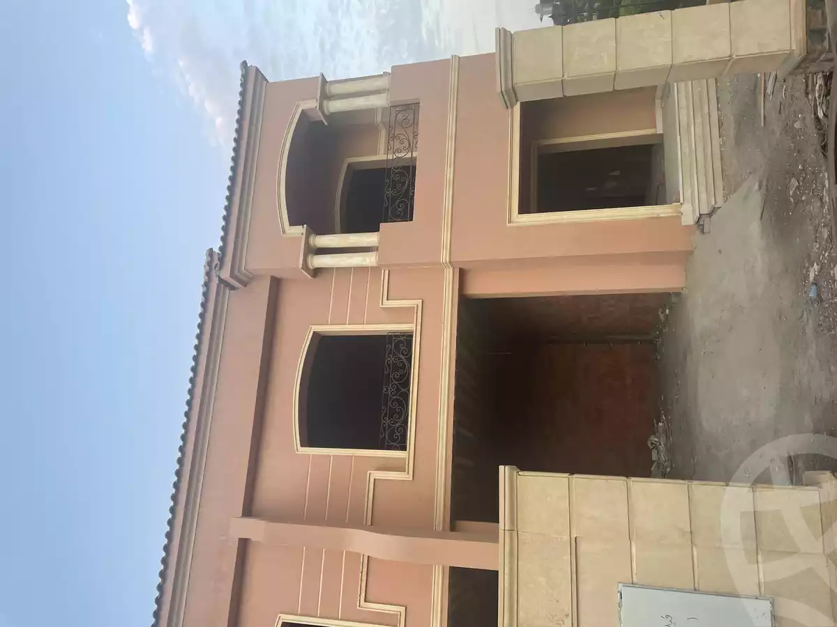 https://aqarmap.com.eg/ar/listing/3919027-for-sale-cairo-6th-of-october-compound-emerald-city