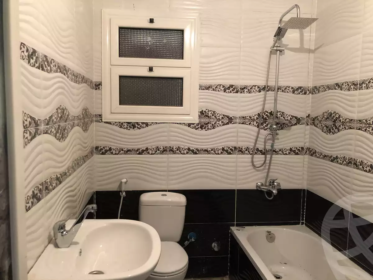 https://aqarmap.com.eg/en/listing/3948227-for-sale-qalyubia-shubra-el-khaima-bahtim
