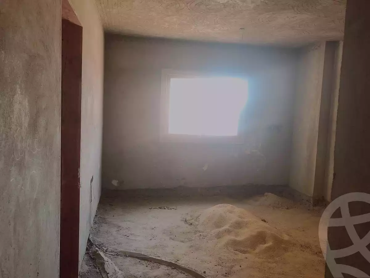 https://aqarmap.com.eg/en/listing/3950727-for-sale-cairo-al-oubour-tryq-msr-sm-yly-lshrwy-moon-city