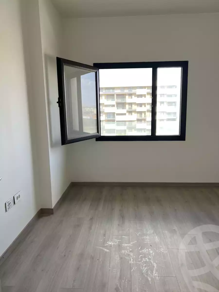 https://aqarmap.com.eg/ar/listing/3962075-for-sale-mdyn-lshrwq-compounds-alborouj