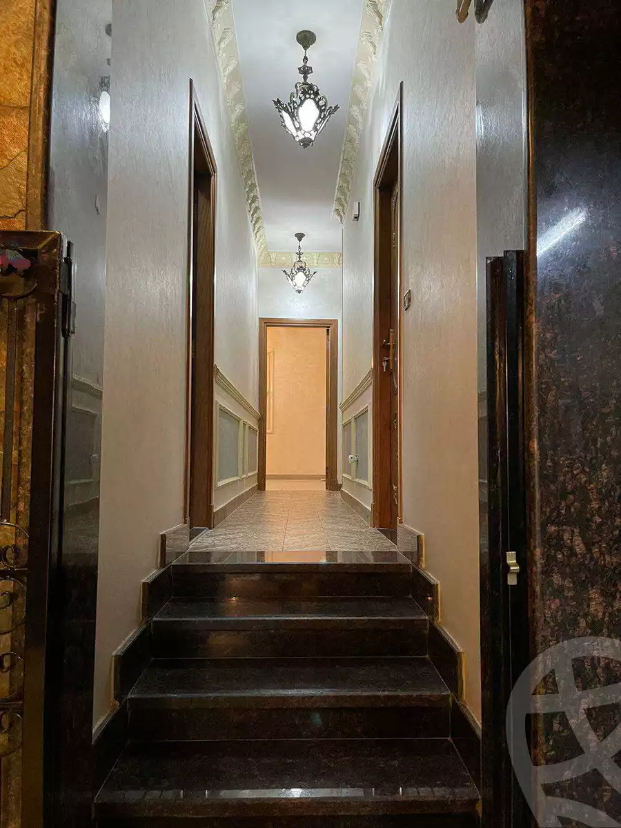 https://aqarmap.com.eg/ar/listing/3963370-for-sale-cairo-new-cairo-first-settlement-mhwr-mstfy-kml