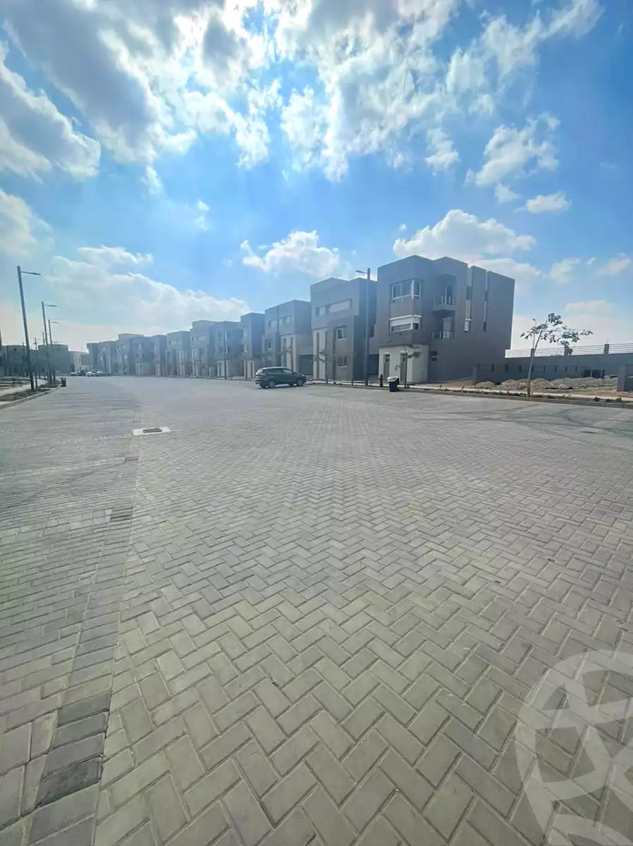 https://aqarmap.com.eg/ar/listing/3983082-for-sale-cairo-el-sheikh-zayed-city-compounds-in-sheikh-zayed-etapa