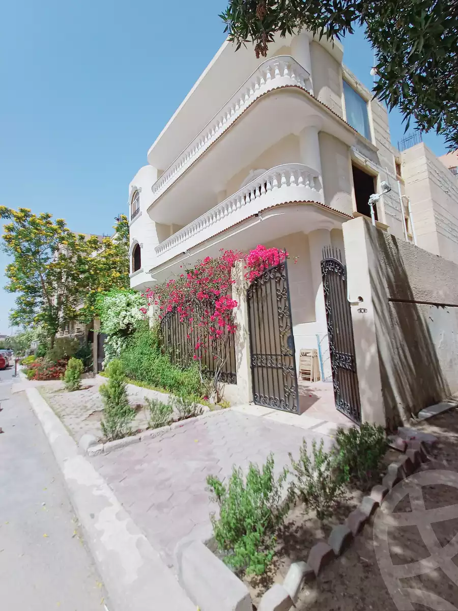 https://aqarmap.com.eg/ar/listing/3989831-for-sale-cairo-6th-of-october-lhsry