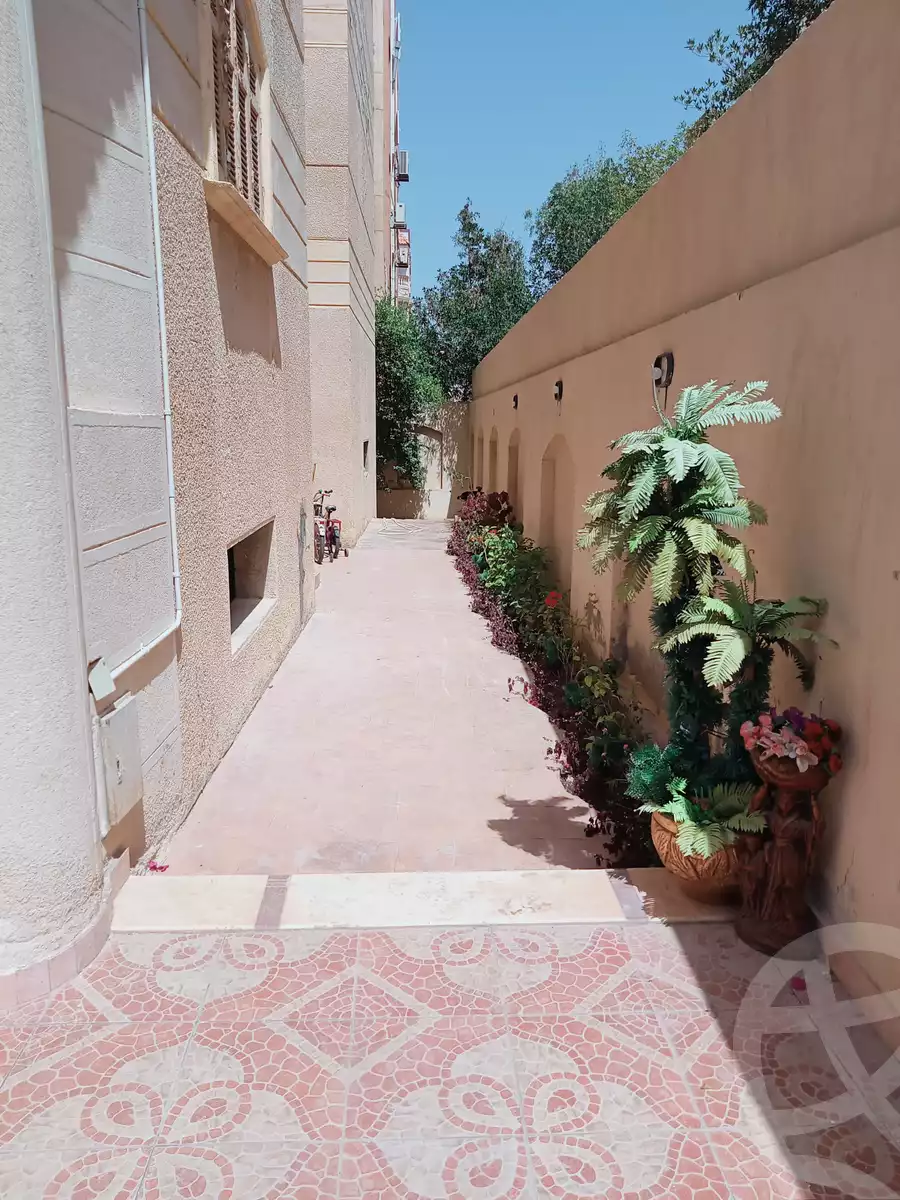 https://aqarmap.com.eg/ar/listing/3989831-for-sale-cairo-6th-of-october-lhsry