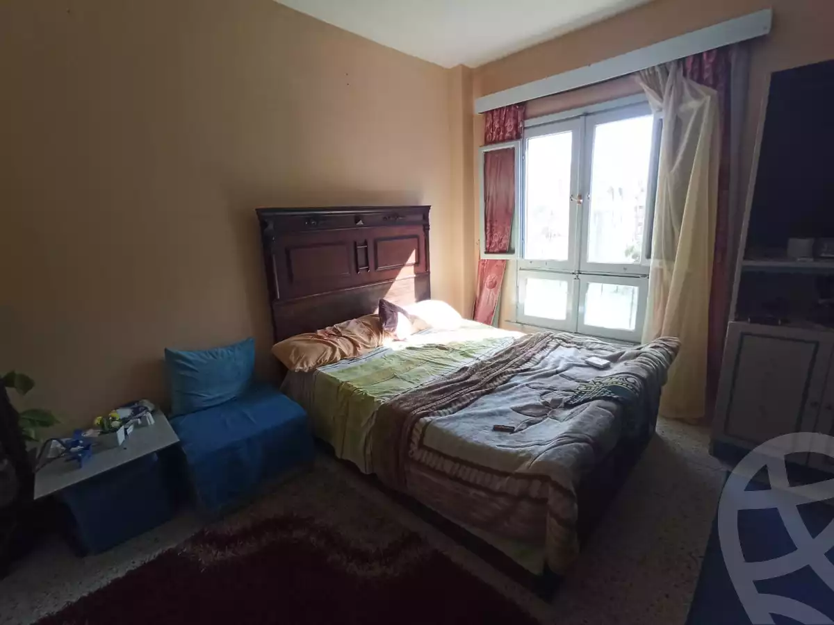 https://aqarmap.com.eg/ar/listing/3992832-for-sale-cairo-el-sheikh-zayed-city-el-hay-elawel-street-10