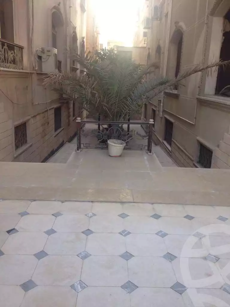 https://aqarmap.com.eg/ar/listing/3993460-for-sale-cairo-new-cairo-ltjm-lkhms-el-ahyaa-fifth-neighborhood-akhnaton-st