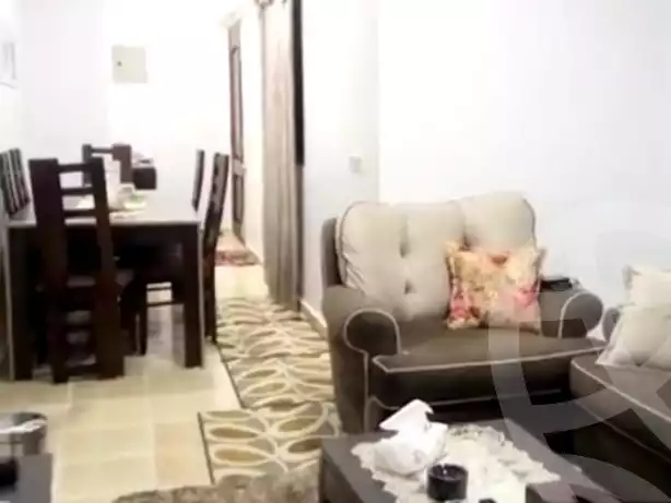 https://aqarmap.com.eg/ar/listing/4383368-for-sale-cairo-6th-of-october-compound-el-gannah-el-khadhraa