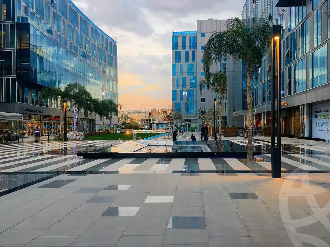 https://aqarmap.com.eg/ar/listing/4004550-for-sale-cairo-el-sheikh-zayed-city-compounds-in-sheikh-zayed-capital-business-park
