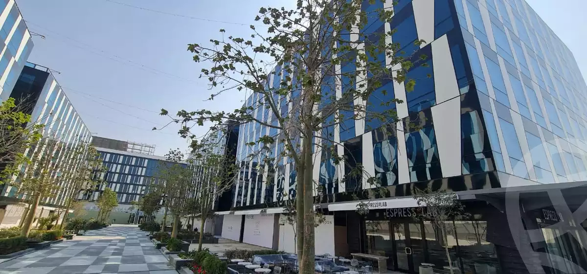 https://aqarmap.com.eg/ar/listing/4006629-for-sale-cairo-el-sheikh-zayed-city-compounds-brk-stryt-mwl-sky