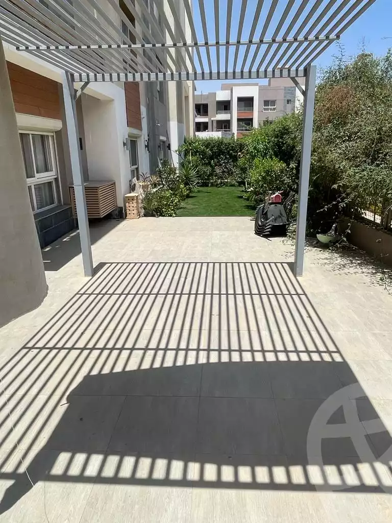 https://aqarmap.com.eg/ar/listing/4013229-for-sale-cairo-el-sheikh-zayed-city-compounds-in-sheikh-zayed-zayed-regency