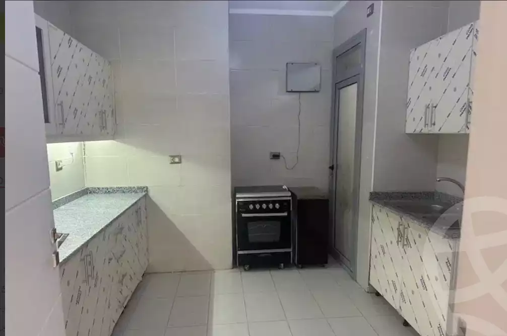 https://aqarmap.com.eg/en/listing/4025630-for-rent-cairo-6th-of-october-compound-palm-parks