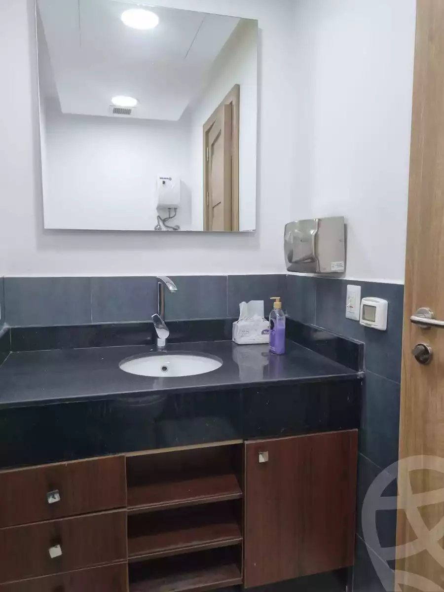 https://aqarmap.com.eg/ar/listing/4029698-for-sale-cairo-el-sheikh-zayed-city-compounds-in-sheikh-zayed-capital-business-park
