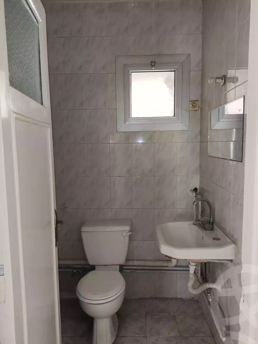 https://aqarmap.com.eg/ar/listing/4030494-for-rent-cairo-new-cairo-third-settlement-first-neighborhood