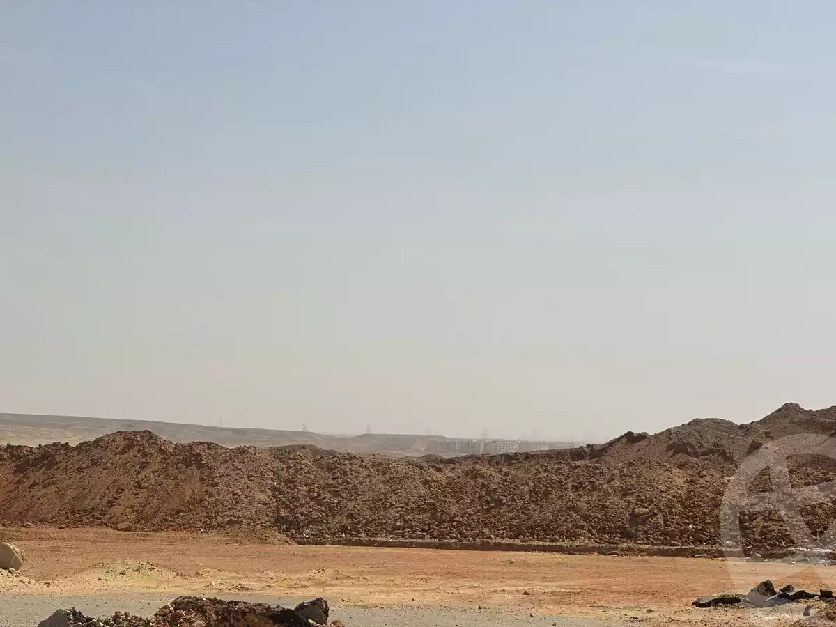 https://aqarmap.com.eg/ar/listing/4030712-for-sale-cairo-new-administrative-capital-r8-tj-msr