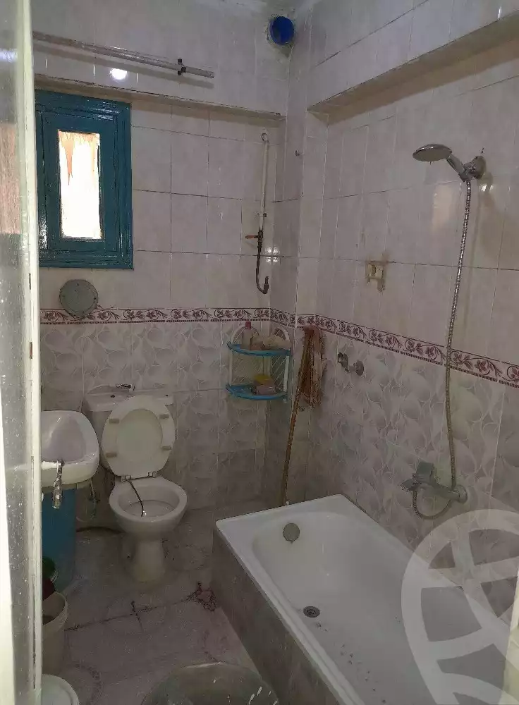 https://aqarmap.com.eg/ar/listing/4031476-for-rent-cairo-el-sayyeda-zeinab-omar-khayrat-st